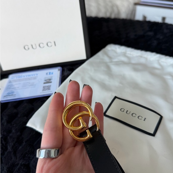Gucci Black Belt with Gold Buckle - Picture 8 of 9